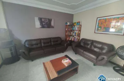 Apartamento com 2 quartos na vila guilhermina em praia grande/sp