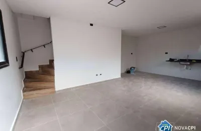 Sobrado com fino acabamento e 3 quartos na tupi em praia grande/sp
