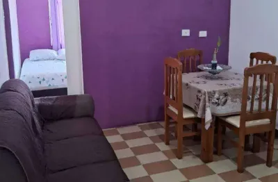 Kitnet com 1 quarto no canto do forte em praia grande/sp