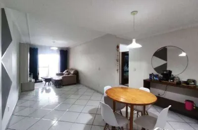 Apartamento mobiliado com 3 quartos na guilhermina em praia grande/sp