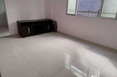 Apartamento com 2 quarto próximo a praia da guilhermina em praia grande/sp