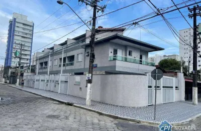 Sobrado triplex com 3 quartos na aviação em praia grande/sp