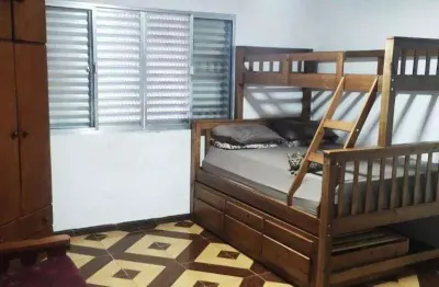 Kitnet mobiliada a 200m da praia no canto do forte – praia grande