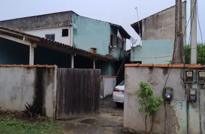 Oportunidade 1 casa de 1 quarto e 3 kitnets a venda