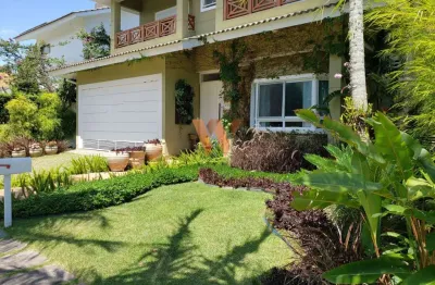 Lindíssima casa com 242m² `a venda em - em jurerê internacional – florianópolis/sc!