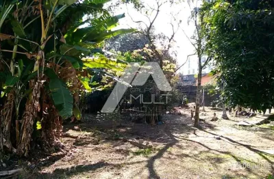 Área com 2.555 m   para construtores .ótima localização,na cidade de jacareí.