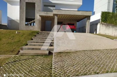 Linda casa de alto padrão de 3 dormitórios com 1000m   em jacareí