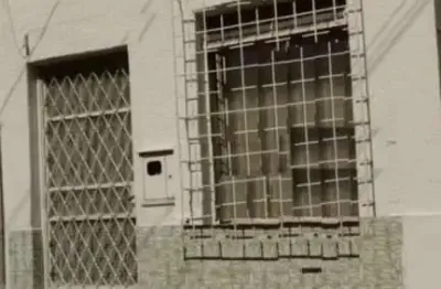 Casa com 2 quartos à venda na rua marcílio dias, 1403, menino deus, porto alegre por r$ 307.000