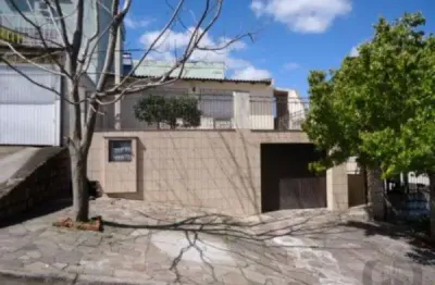 Casa com 4 quartos à venda na Rua Tijuca, Medianeira, Porto Alegre