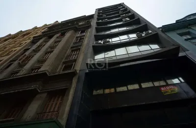 Sala comercial para alugar na Praça Otávio Rocha, Centro Histórico, Porto Alegre