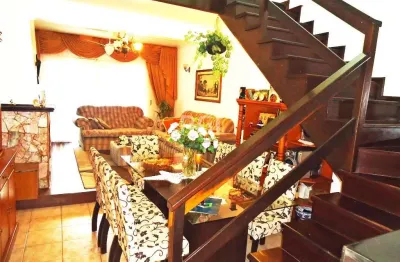 Casa com 4 quartos à venda na Rua Monte Alegre, Jardim Floresta, Porto Alegre