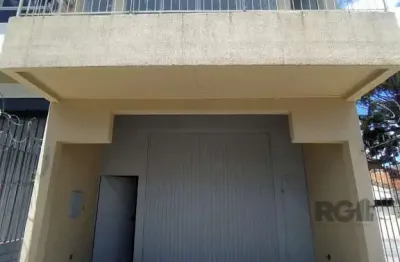 Prédio à venda na Avenida Pernambuco, Navegantes, Porto Alegre