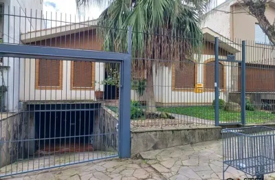 Casa com 4 quartos à venda na rua senegal, 240, vila ipiranga, porto alegre por r$ 950.000