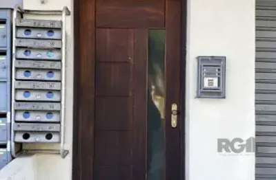 Apartamento com 2 quartos à venda na Rua Itapeva, Passo da Areia, Porto Alegre