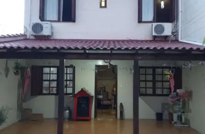 Casa com 3 quartos à venda na Rua Martim Ferreira de Carvalho, Sarandi, Porto Alegre
