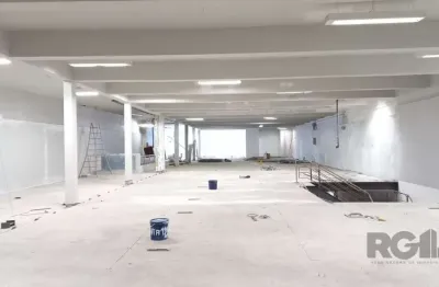 Prédio à venda na Rua Vinte e Quatro de Outubro, Moinhos de Vento, Porto Alegre