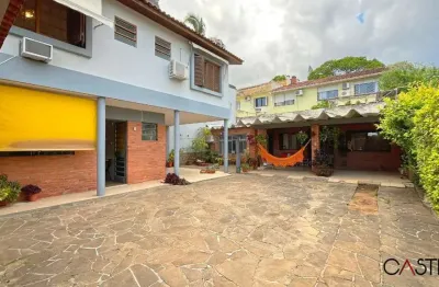 Casa com 4 quartos à venda na rua professor fernando carneiro, 112, três figueiras, porto alegre por r$ 1.500.000