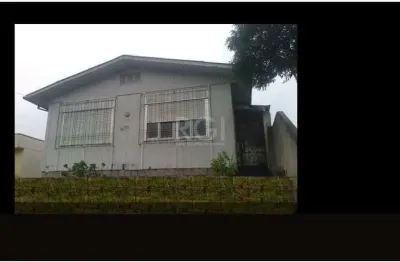 Casa com 2 quartos à venda na Rua Doutor Barcelos, Tristeza, Porto Alegre