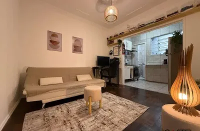 Apartamento com 2 quartos à venda na rua vinte e quatro de maio, 71, centro histórico, porto alegre por r$ 189.000