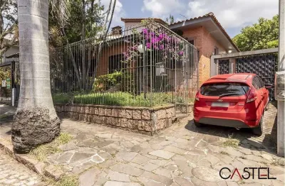 Casa com 4 quartos à venda na rua professor fernando carneiro, 112, três figueiras, porto alegre por r$ 1.500.000