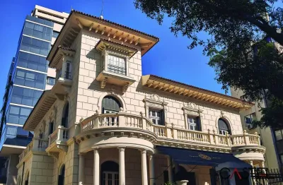 Apartamento com 3 quartos à venda na rua santo inácio, 295, moinhos de vento, porto alegre por r$ 3.890.000