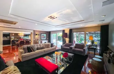 Casa em condomínio fechado com 4 quartos à venda na rua osório tuyuty de oliveira freitas, 120, três figueiras, porto alegre por r$ 6.390.000