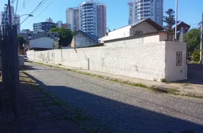 Terreno à venda na Avenida Mariland, 18, São João, Porto Alegre por R$ 1.750.000