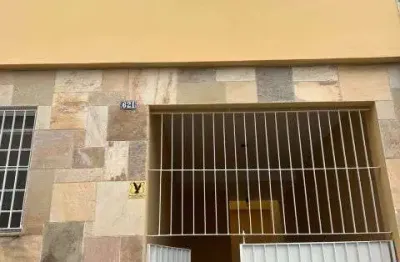 Casa com 3 quartos para alugar na Rua Ouro Grosso, Parque Peruche, São Paulo