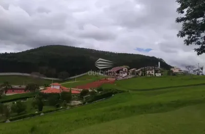 Casa dos sonhos à venda no condomínio village parahybuna – paraibuna