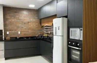 Linda casa moderna no condomínio paradise – eugênio de melo
