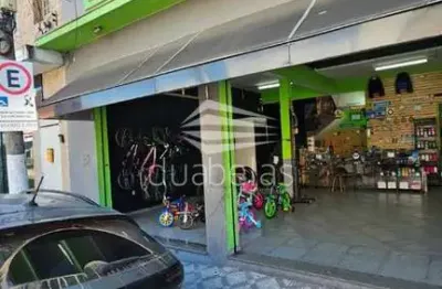 Seu negócio no melhor endereço: ponto comercial à venda no centro de caçapava