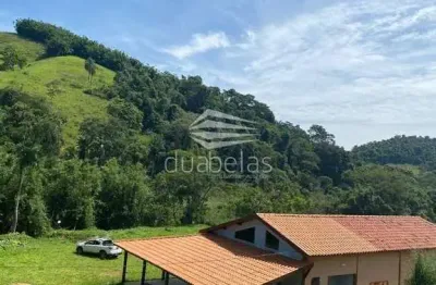 Casa com 3 quartos à venda no Centro, Bananal 