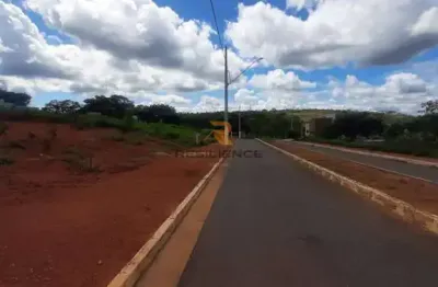 Terreno em condomínio fechado à venda na Rua Um, 200, Condomínio Real Mont Ville, Lagoa Santa