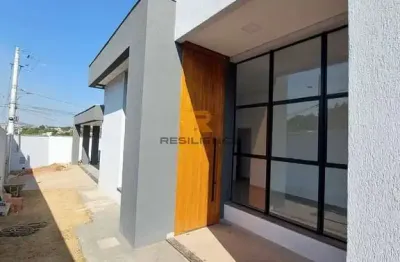 Excelente casa de alto padrão, 238 m2,  04 quartos no  Jardim Ipê!