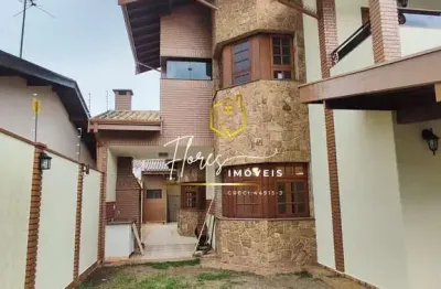 Village tremembé - casa de esquina  de muito bom gosto repleta de armários