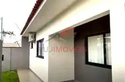 Casa com 3 quartos à venda na Zona 44, Maringá 
