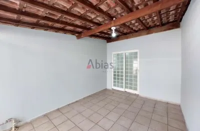 Casa com 2 quartos para alugar na Rua Mariano Garcia Carrasco, 557, Jardim São João Batista, São Carlos