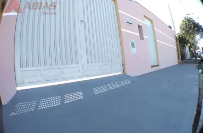 Casa com 3 quartos para alugar na Rua Jesuíno de Arruda, 3299, Jardim Brasil, São Carlos