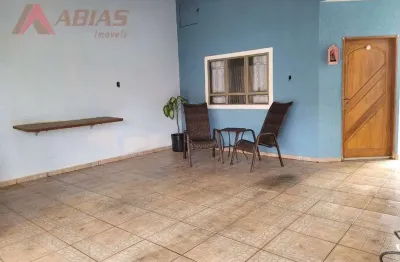 Casa em conjunto habitacional dom constantino amstalden - são carlos
