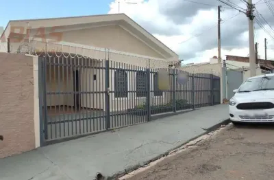 Casa com 3 quartos à venda na Rua José Maximino Junior, 185, Jardim Tangará, São Carlos