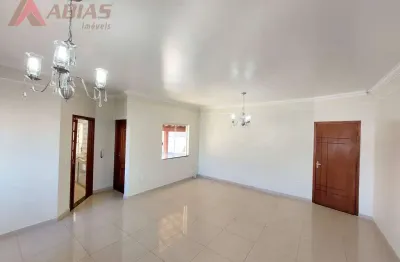 Casa com 3 quartos para alugar na Rua Miguel Petroni, 2341, Jardim Bandeirantes, São Carlos