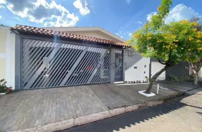 Casa com 3 quartos à venda na Rua Virgílio Pozzi, 180, Jardim Santa Paula, São Carlos