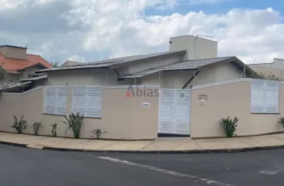 Casa à venda em jardim acapulco - 3 dormitórios por r$890k