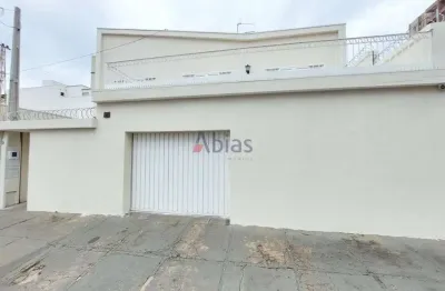 Casa com 4 quartos para alugar na Rua Tiradentes, 150, Jardim Macarengo, São Carlos