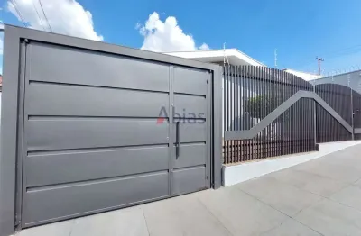 Casa com 3 quartos para alugar na Rua José Barnabé, 376, Jardim Ricetti, São Carlos
