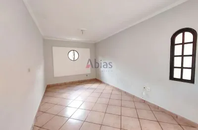 Casa com 3 quartos para alugar na Rua Iwagiro Toyama, 480, Jardim Paulistano, São Carlos
