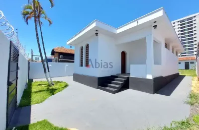 Casa com 3 quartos para alugar na Avenida Doutor Carlos Botelho, 2542, Centro, São Carlos