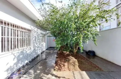 Casa com 3 quartos para alugar na Rua Bernardino Fernandes Nunes, 653, Cidade Jardim, São Carlos