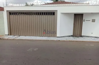 Casa com 3 quartos para alugar na Rua Joaquim Eduardo Catarino, 2588, Vila Rancho Velho, São Carlos