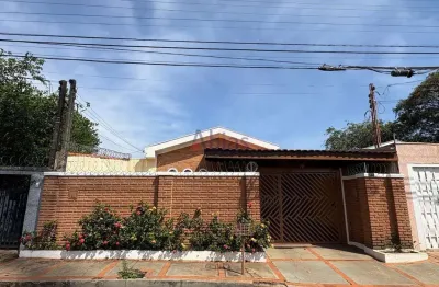 Casa com 4 quartos à venda na Rua Frei Junipero Serra, 142, Jardim Bandeirantes, São Carlos